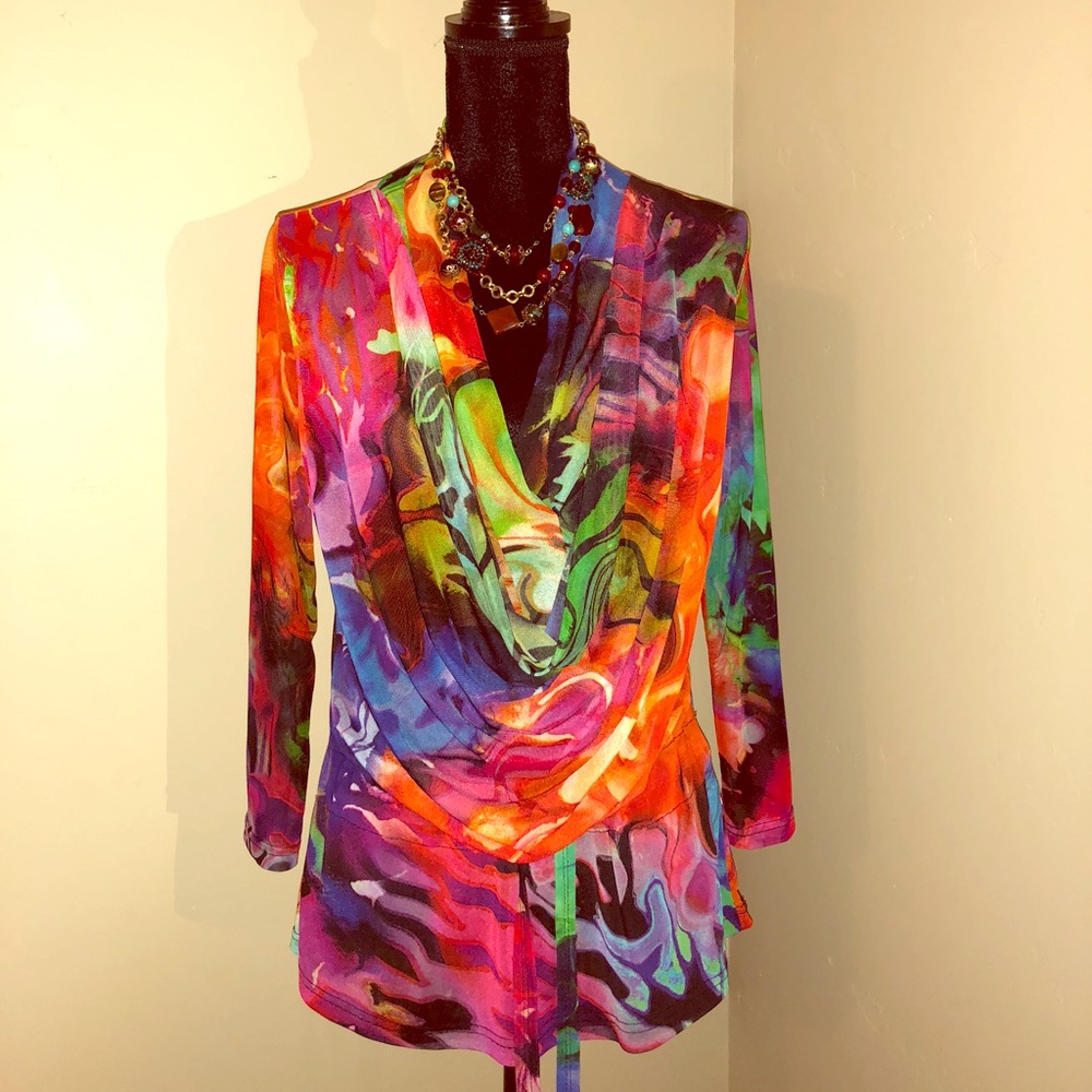 VIBRANT AND COLORFUL BLOUSE